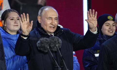 Ρωσία: Υπέρ του Πούτιν ψήφισαν το 99,27% των στρατιωτικών στις προεδρικές εκλογές