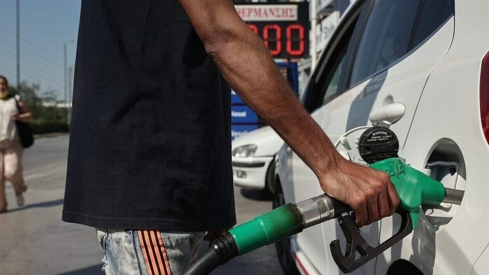 «Καίνε» οι τιμές στα καύσιμα: Στα ύψη σε νησιά και βόρεια Ελλάδα - Σε απελπισία οι καταναλωτές