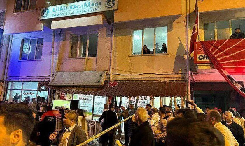 Τουρκία εκλογές: Κατέρρευσε μπαλκόνι κατά τη διάρκεια πανηγυρισμών
