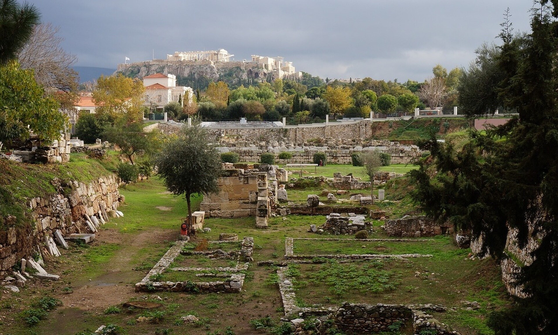 Δωρεάν ξεναγήσεις σε ιστορικά σημεία της Αθήνας - Το πρόγραμμα του Απριλίου