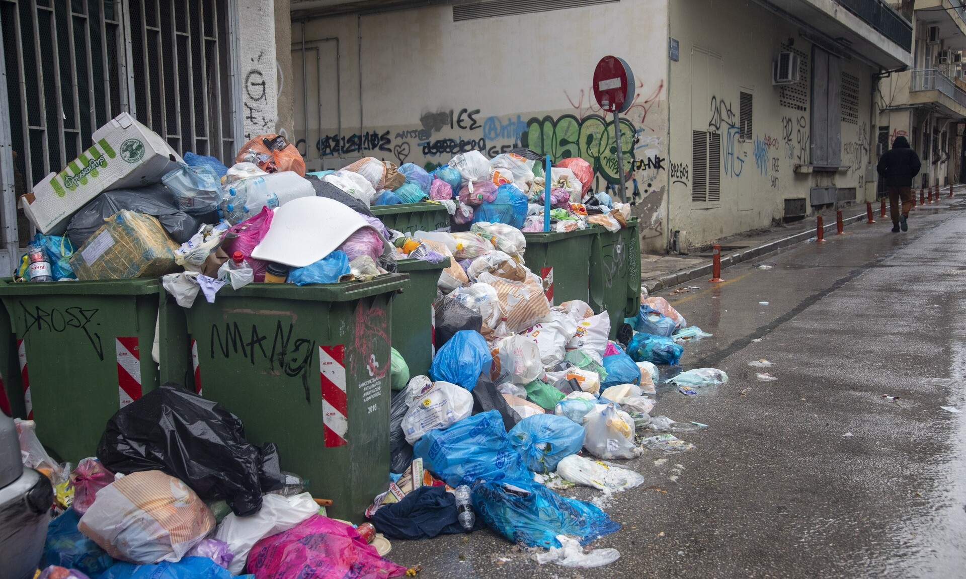Θεσσαλονίκη: Έκτακτη χρηματοδότηση ύψους 13 εκατ. ευρώ για νυχτερινή αποκομιδή απορριμμάτων