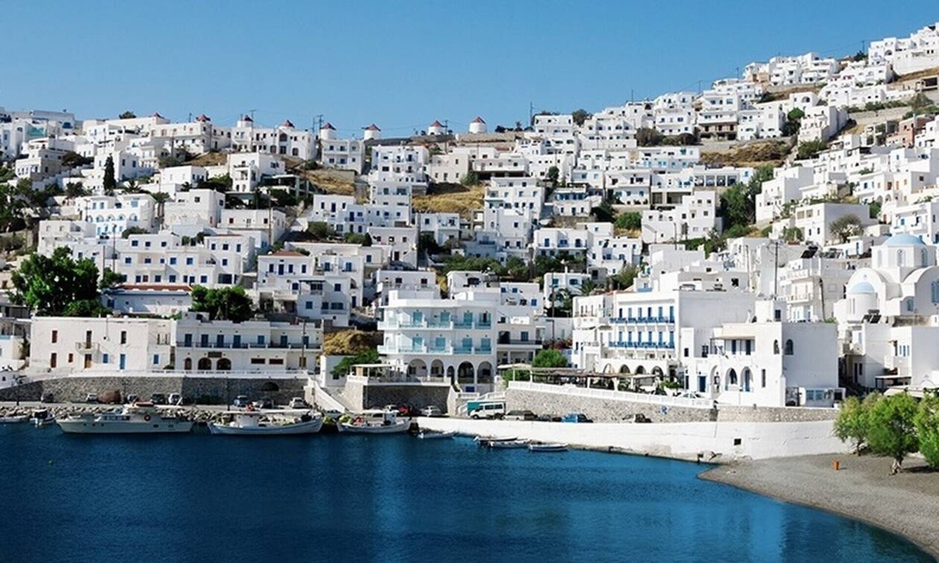 Νέα έρευνα: Πώς η τεχνητή νοημοσύνη μπορεί να βοηθήσει τον ελληνικό τουρισμό