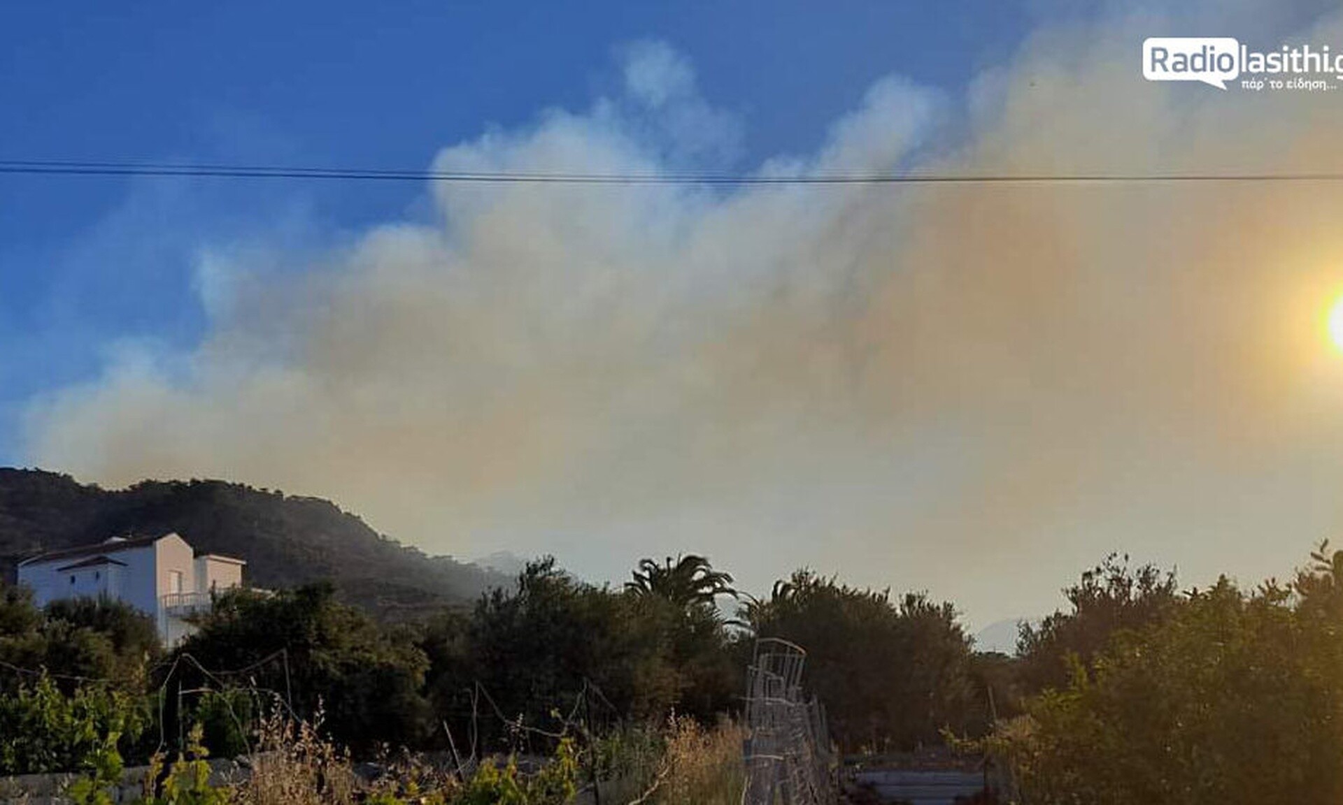 Δήμαρχος Ιεράπετρας: Εξαπλώθηκε γρήγορα η φωτιά σε δύσβατη περιοχή - Δύσκολο το έργο κατάσβεσης