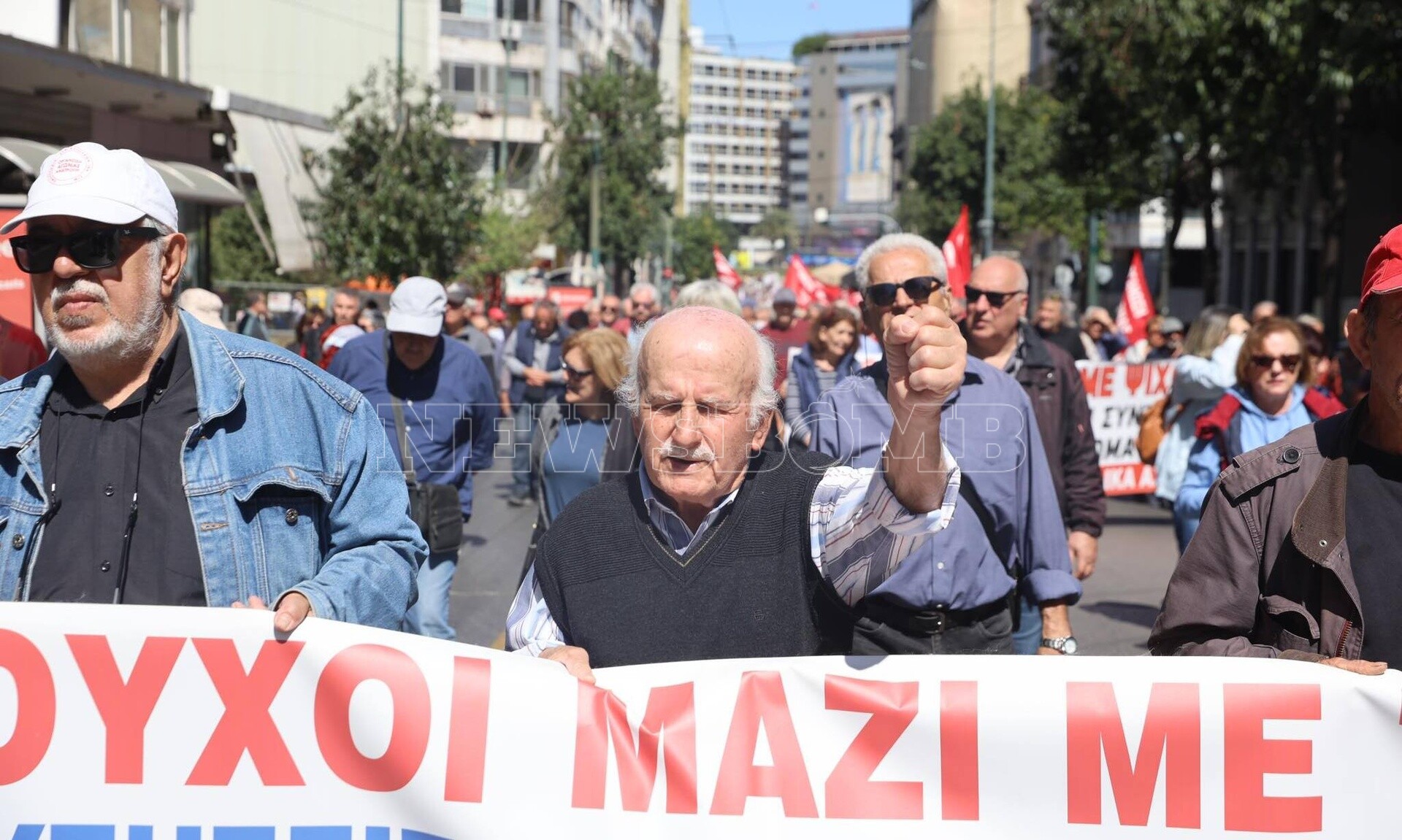 Συγκέντρωση διαμαρτυρίας συνταξιούχων στο κέντρο της Αθήνας (pics)