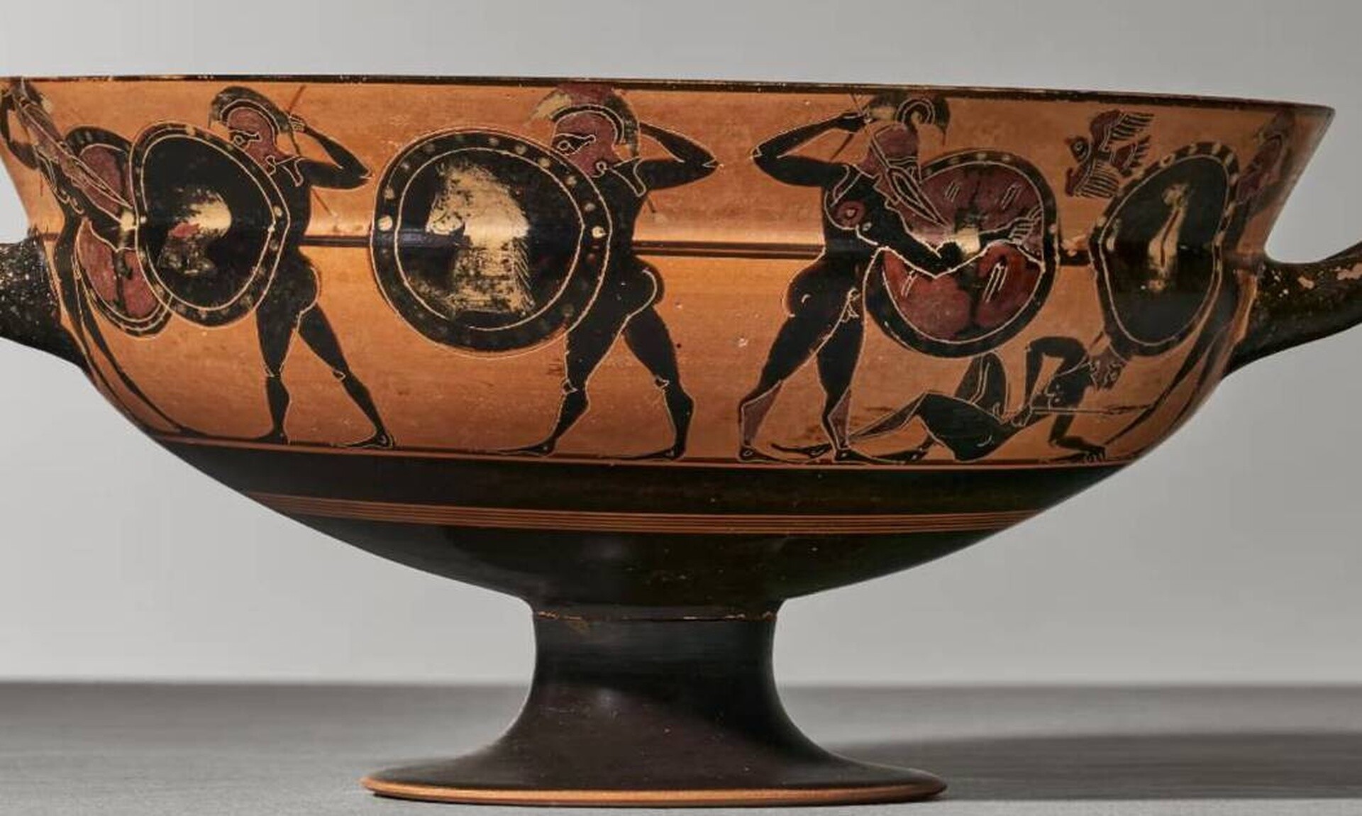 Σκάνδαλο με δημοπρασία αρχαίων ελληνικών αγγείων: Αποκαλύψεις για παράνομη εμπορία αρχαιοτήτων
