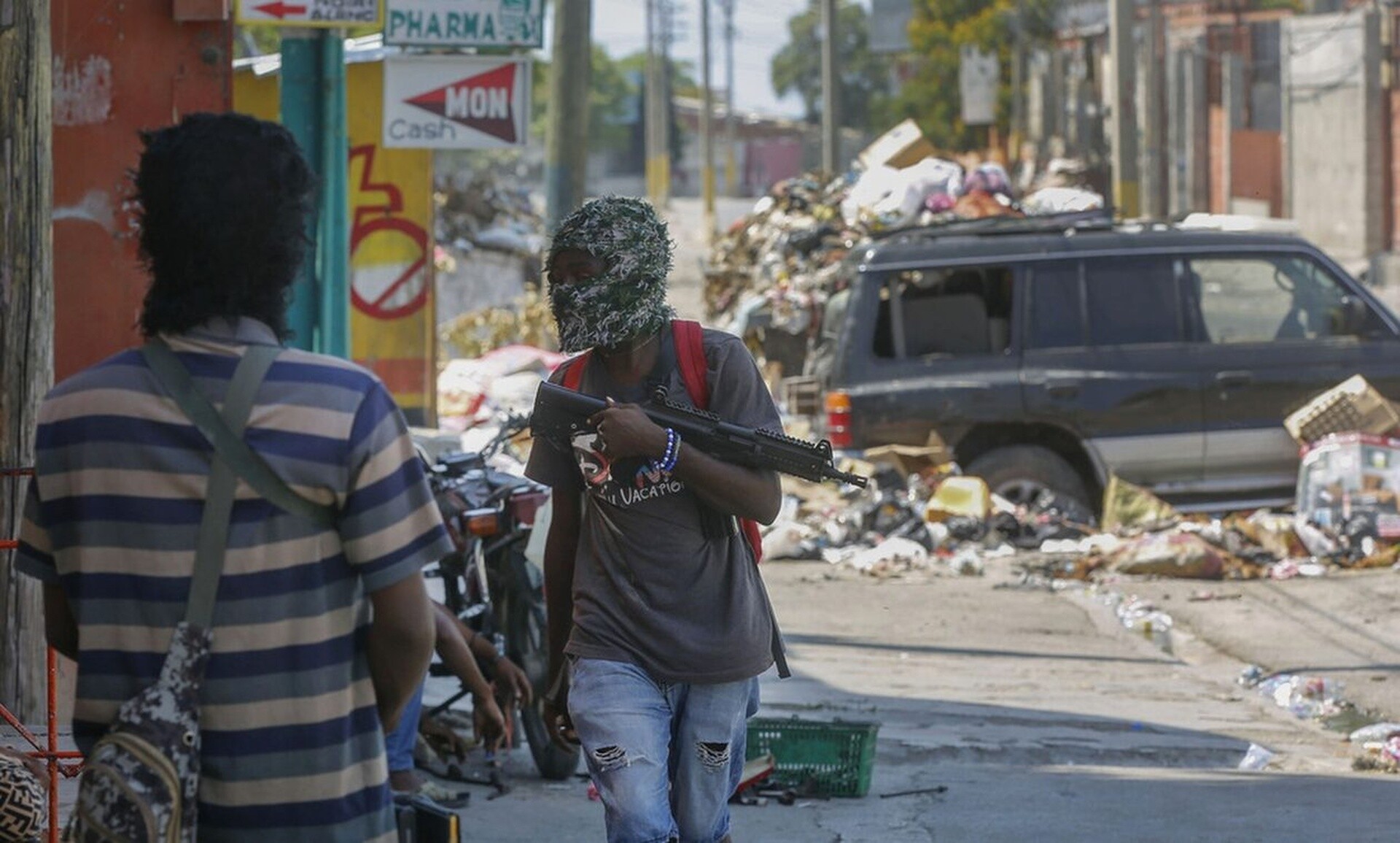 Συμμορία σατανιστών στην Αϊτή απήγαγε Youtuber - Φόβοι πως θα τον θυσιάσουν!