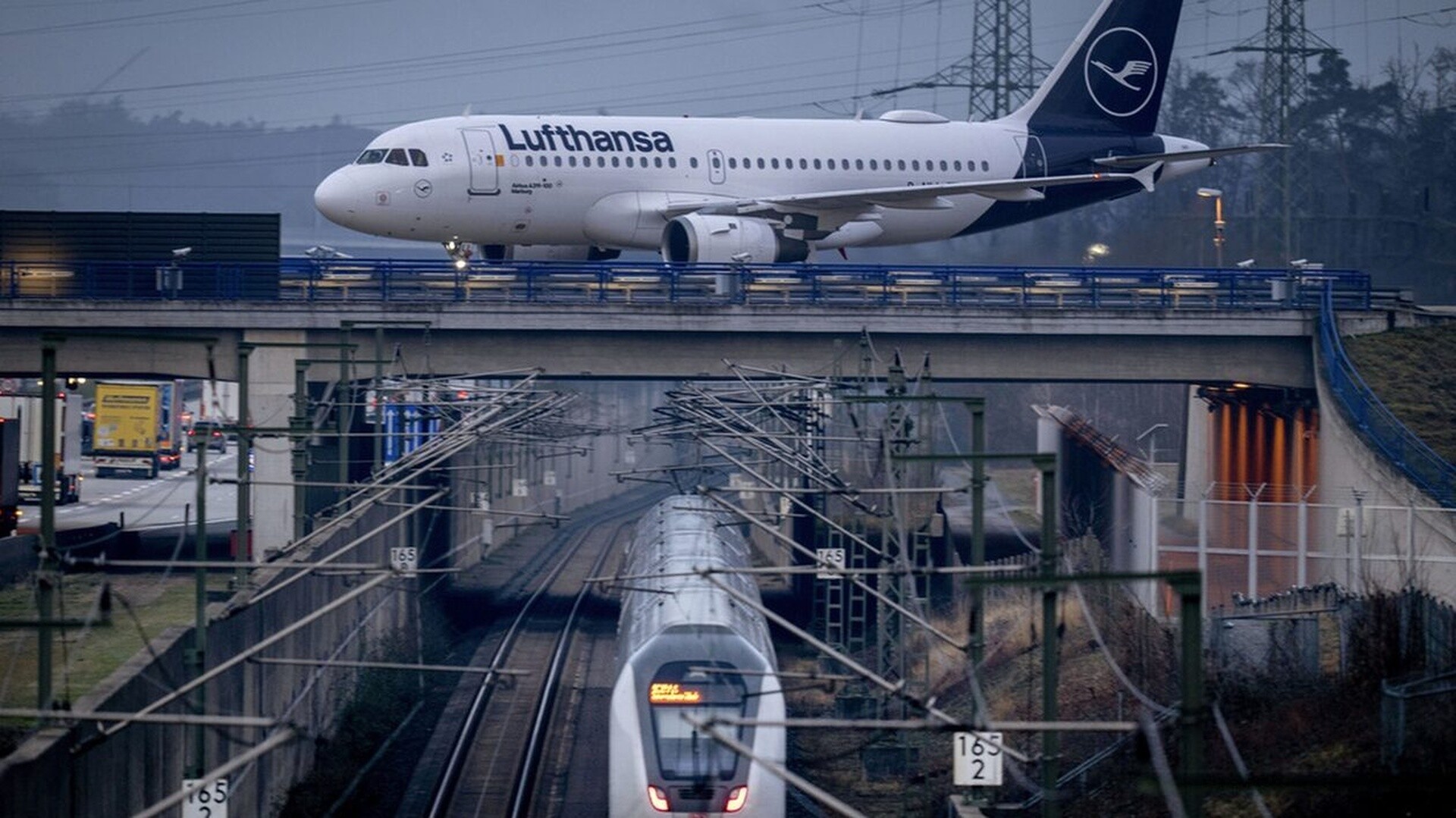 Ιράν: Lufthansa και Austrian Airlines αναστέλλουν τις πτήσεις τους πάνω και προς τη χώρα