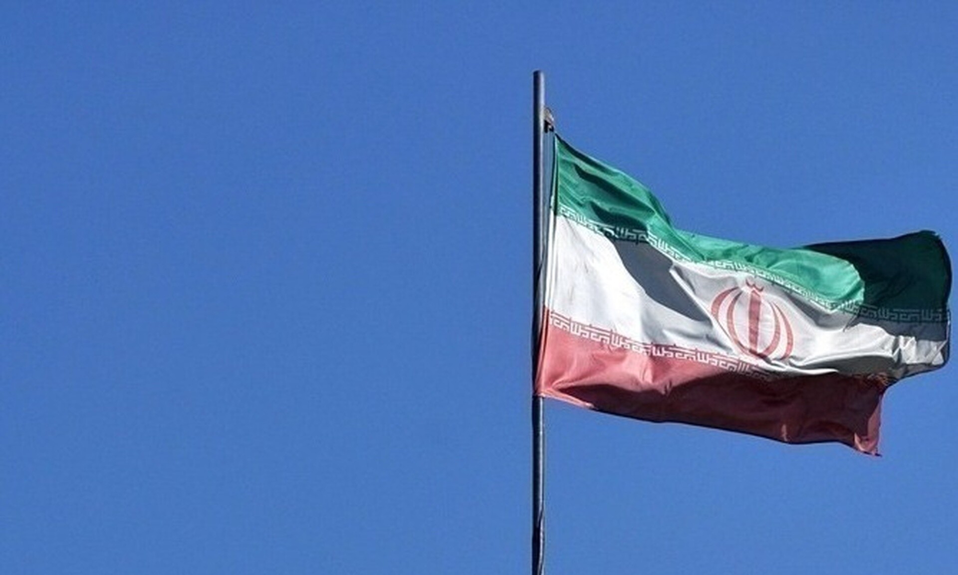 New York Times: Στην Τεχεράνη, εκατοντάδες γιορτάζουν την επίθεση στο Ισραήλ