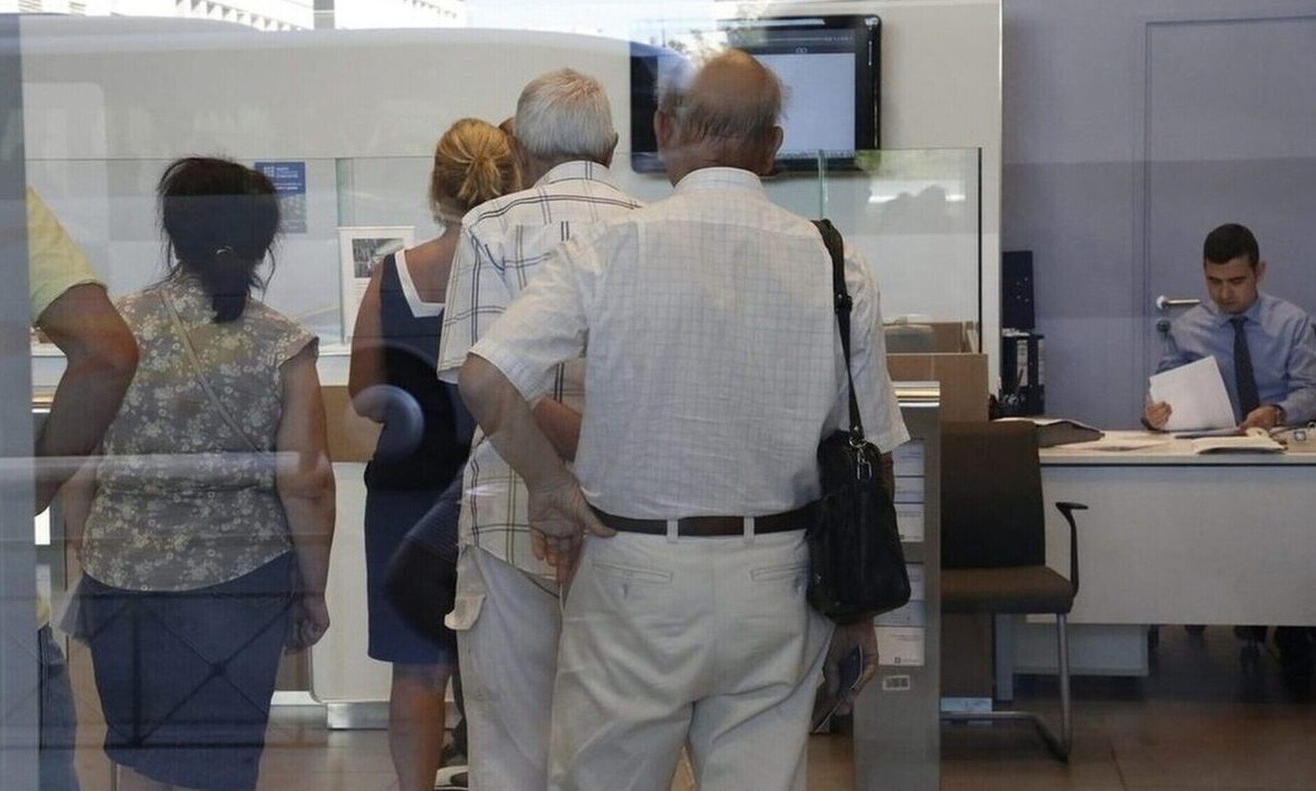 Αναδρομικά έως 50.000 ευρώ σε συνταξιούχους στο τέλος Απριλίου - Οι κερδισμένοι