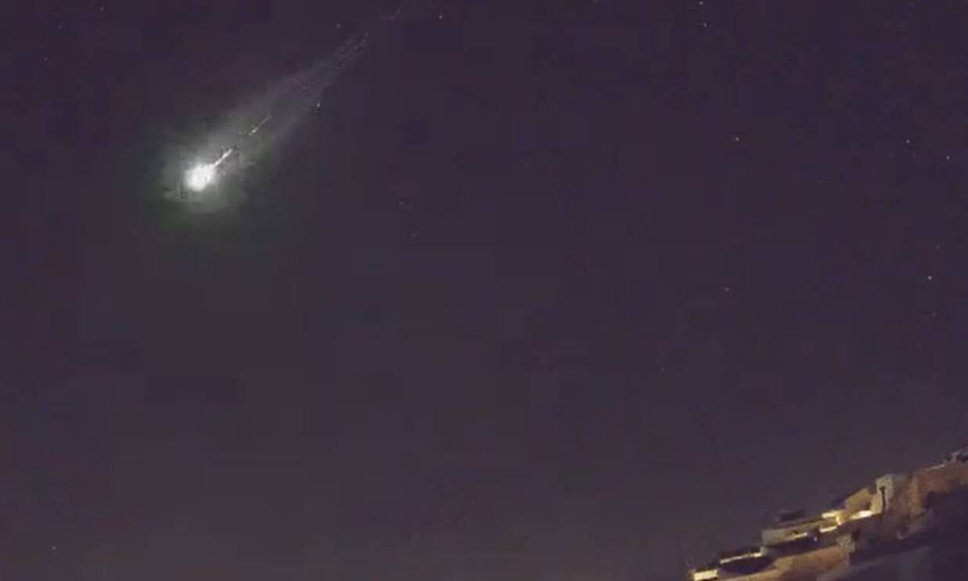 Ισπανία: Μετεωρίτης «σκίζει» τον ουρανό  - Η φωτεινότητα του ξεπέρασε αυτή της πανσελήνου