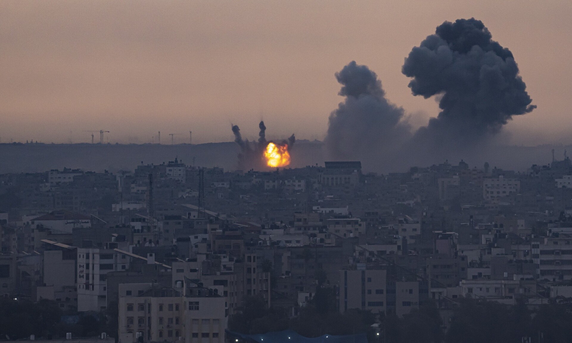 Ισραηλινές αεροπορικές επιδρομές στο Λίβανο - Νεκροί τρεις μαχητές της Χεζμπολάχ
