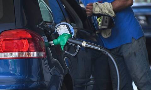 Ασμάτογλου: Πάνω από 2 ευρώ η βενζίνη το Πάσχα