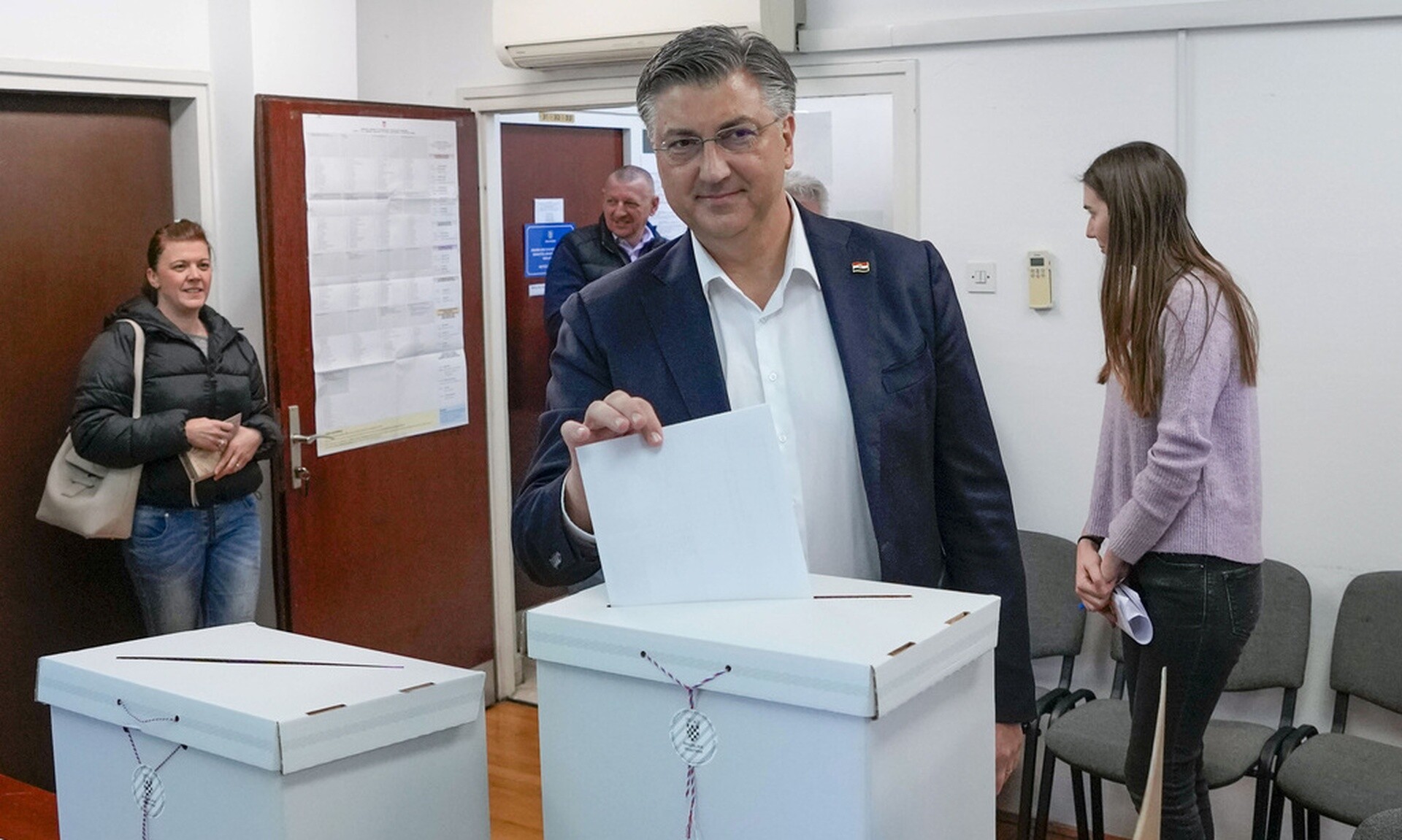 Κροατία: Πρωτιά χωρίς αυτοδυναμία για τον Αντρέι Πλένκοβιτς, σύμφωνα με τα exit polls