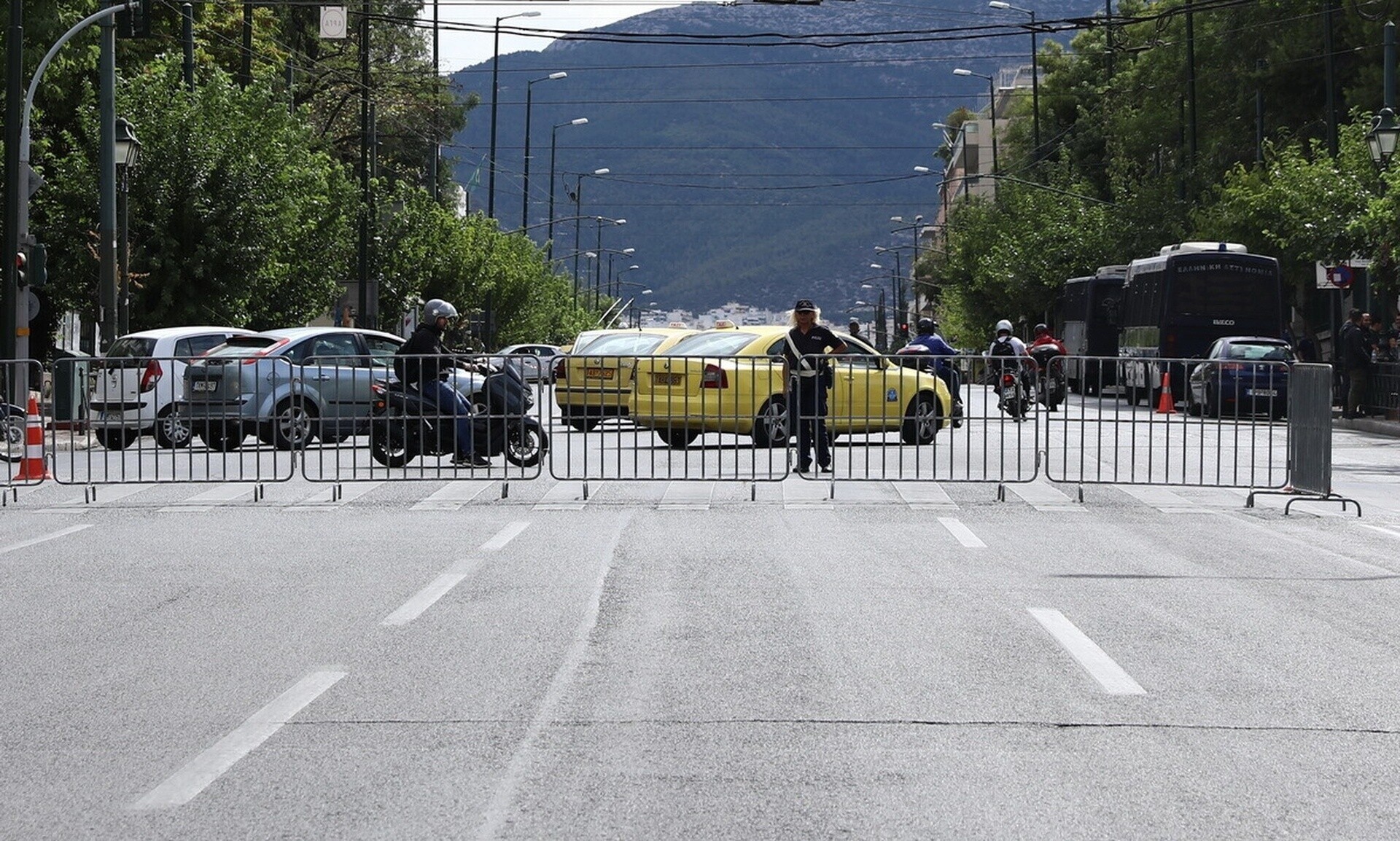 Κυκλοφοριακές ρυθμίσεις την Κυριακή στην Αθήνα - Ποιοι δρόμοι θα κλείσουν