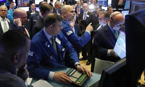 Wall Street: Συνεχίζονται οι απώλειες για S&P 500 και Nasdaq