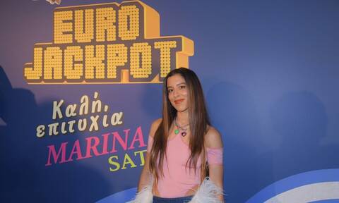 Η Μαρίνα Σάττι τραγουδά για πρώτη φορά live το «Ζάρι»