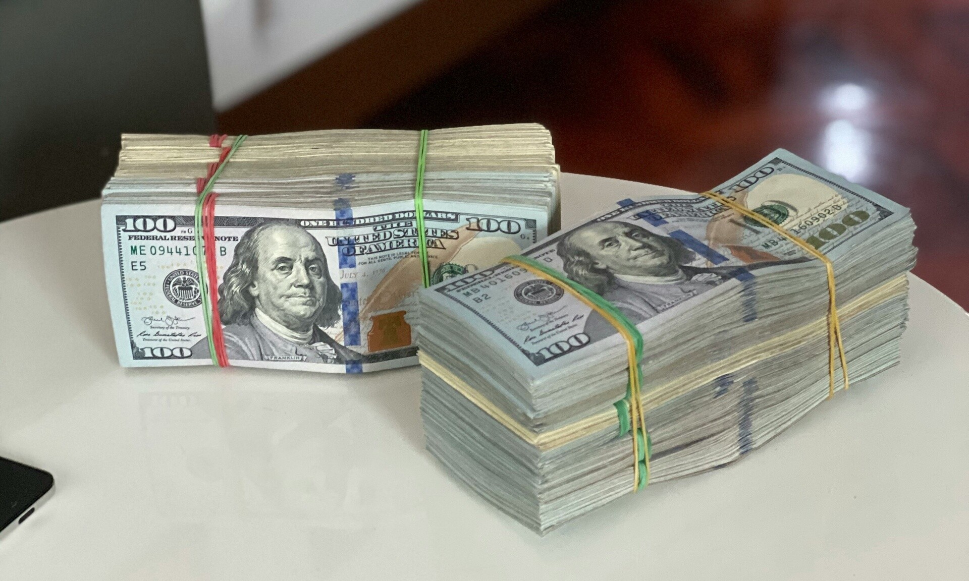 Σύμη: Τσάντα με χαρτονομίσματα βρέθηκε σε θαλάσσια περιοχή – Πάνω από 2,5 εκατ. δολάρια το ποσό