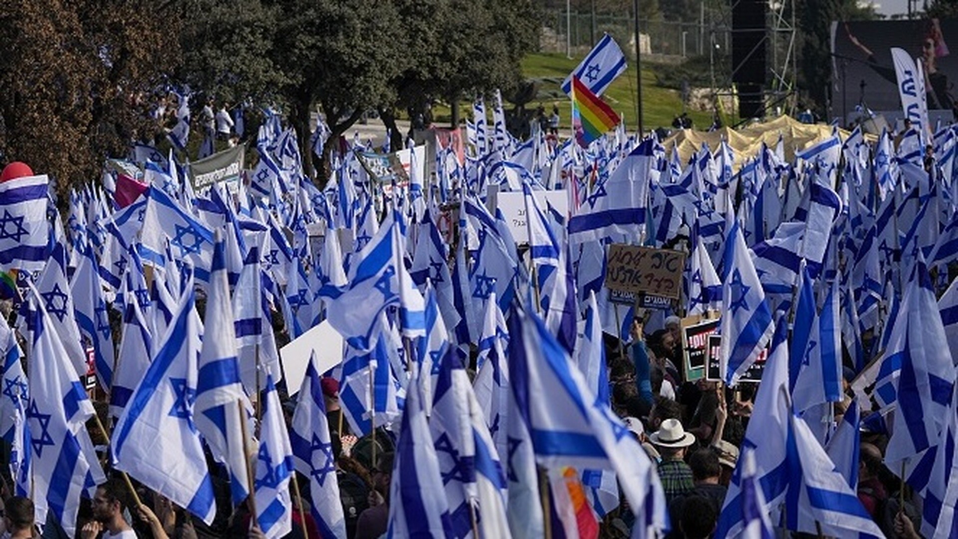 Ισραήλ: Χιλιάδες διαδηλωτές απαιτούν πρόωρες εκλογές και απελευθέρωση των ομήρων