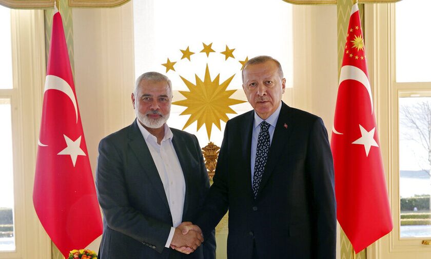 Ο Τούρκος πρόεδρος Ερντογάν και ο ηγέτης της Χαμάς, Ισμαήλ Χανίγια