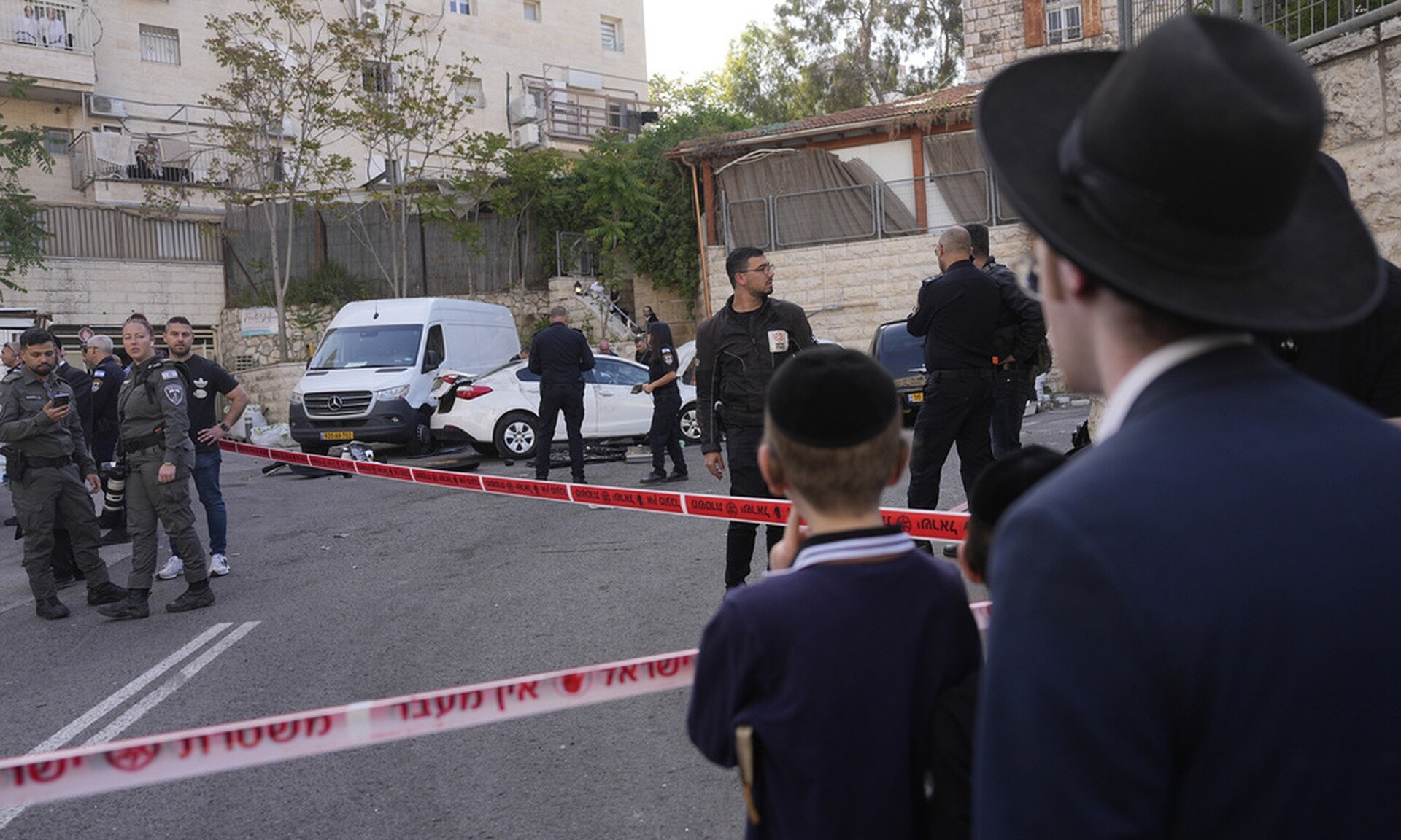 Iερουσαλήμ: Η δραματική στιγμή της επίθεσης την ημέρα εβραΐκού Πάσχα - «Κόλλησε» το όπλο του δράστη
