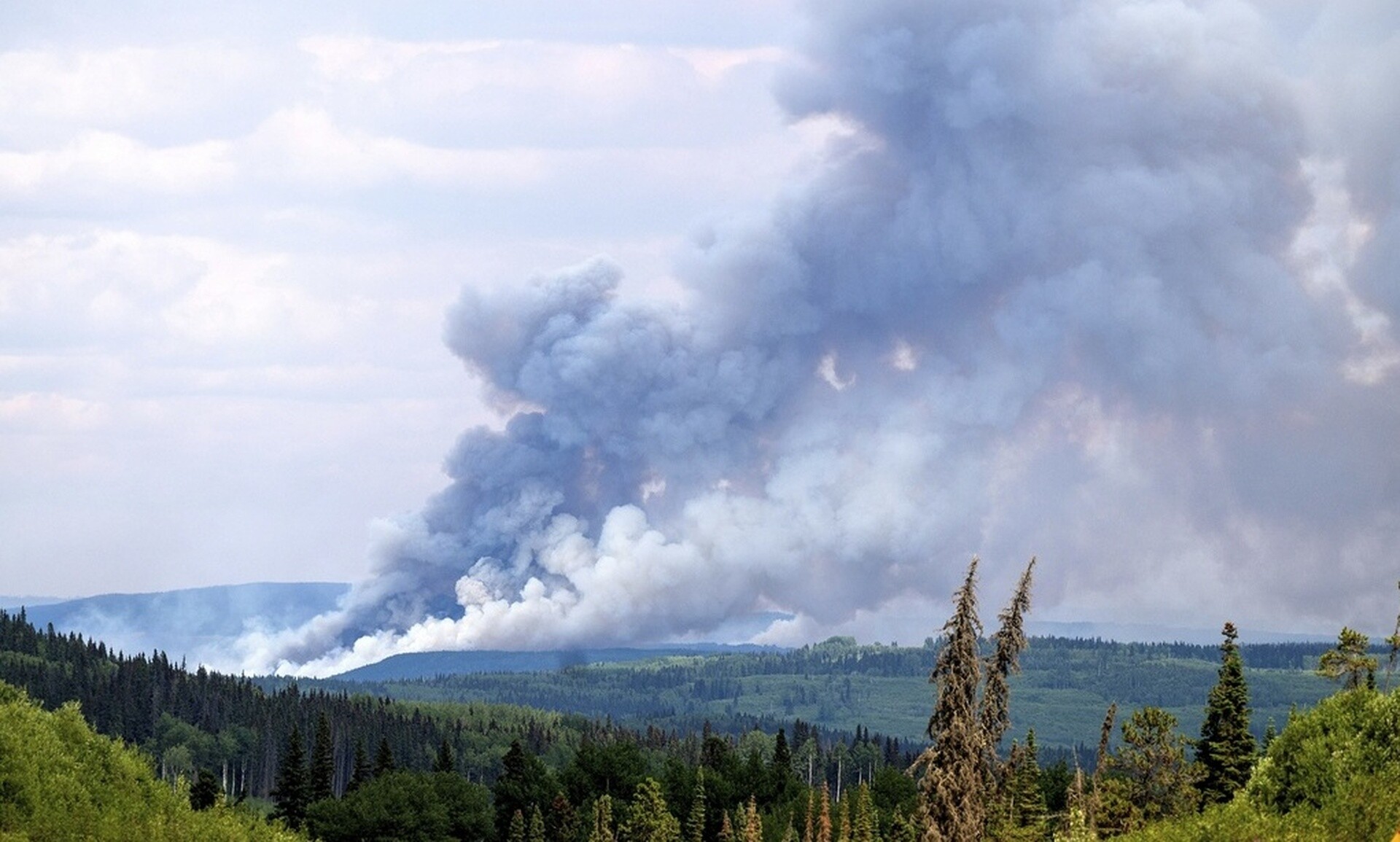 Αντιμέτωπος με μεγάλες πυρκαγιές ο Καναδάς – Φόβοι για καταστροφικό καλοκαίρι