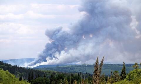 Αντιμέτωπος με μεγάλες πυρκαγιές ο Καναδάς – Φόβοι για καταστροφικό καλοκαίρι