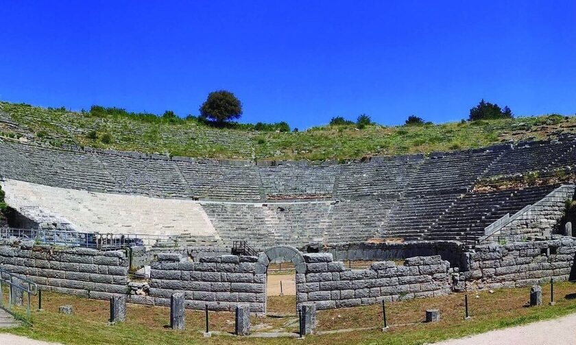 Το αποκατεστημένο Αρχαίο Θέατρο Δωδώνης