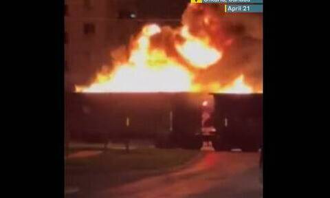 Καναδάς: Συγκλονιστικό βίντεο από εμπορικό τρένο που τυλίχθηκε στις φλόγες εν κινήσει