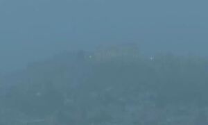 «Εξαφανίστηκε» η Ακρόπολη από την αφρικανική σκόνη - Το απόκοσμο σκηνικό σε βίντεο