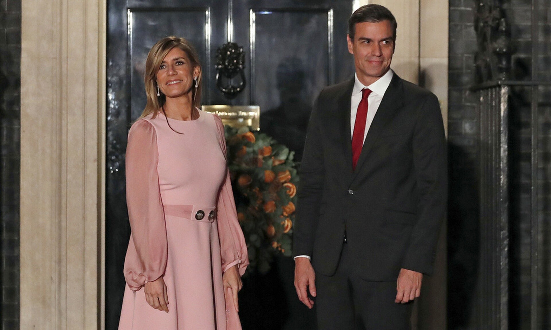 Πολιτική θύελλα στην Iσπανία: Σκέφτεται να παραιτηθεί ο Σάντσεθ - Οι καταγγελίες για τη σύζυγό του