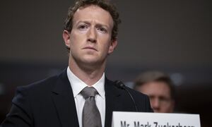 Αρχισαν τα δύσκολα για τον Zuckerberg – Βυθίζεται η μετοχή της ΜΕΤΑ, έκαναν φτερά 200 δισ.