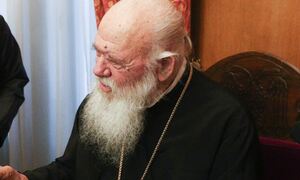 Αρχιεπίσκοπος Ιερώνυμος: Δεν κάνουμε ό,τι μας πει ο Βελόπουλος ή οποιοσδήποτε πολιτικός