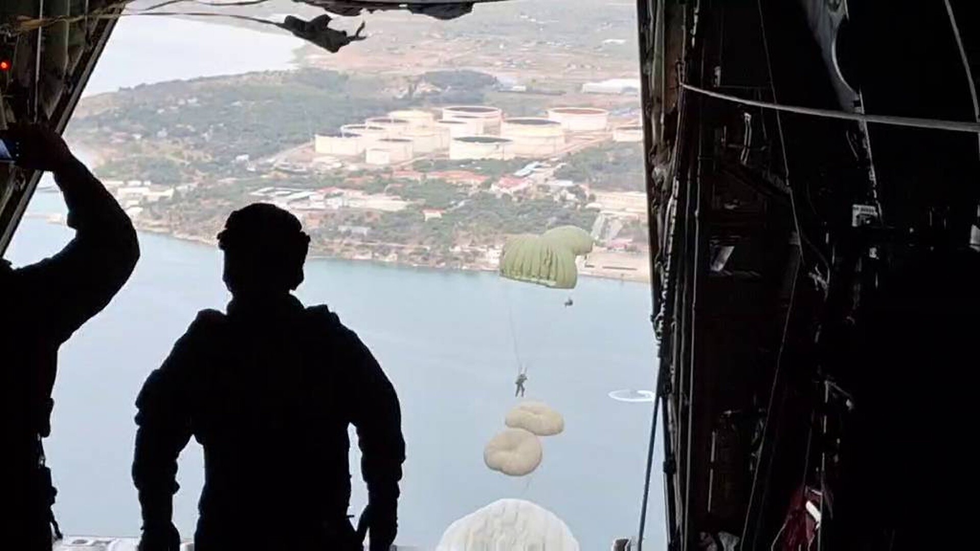 «STOLEN CERBERUS XI»: Εντυπωσιακές εικόνες από την ελληνοαμερικάνικη στρατιωτική άσκηση
