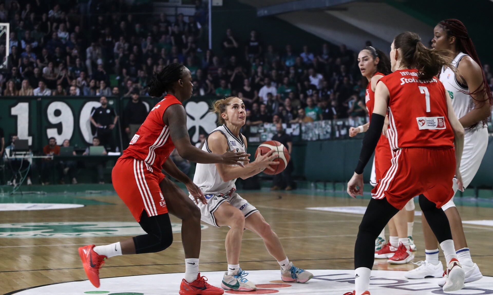 Ολυμπιακός - Παναθηναϊκός: Η οριστική «μάχη» στέψης για τις Γυναίκες στο μπάσκετ – Η ώρα του τελικού