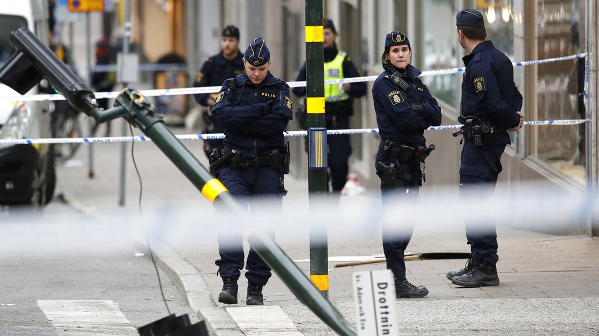 Σουηδία: Πληροφορίες από την αστυνομία διοχετεύονται σε συμμορίες - Ανήσυχος ο πρωθυπουργός