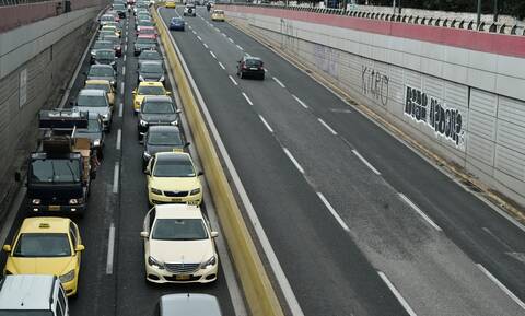 Κίνηση: Αυξημένη ροή λόγω της πασχαλινής εξόδου – Κυκλοφοριακή συμφόρηση σε Αθηνών – Κορίνθου