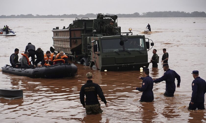 Πρωτοφανείς πλημμύρες στη Βραζιλία