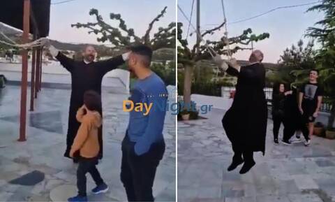 Ιερέας στην Κρήτη χτυπάει τις καμπάνες… χορεύοντας