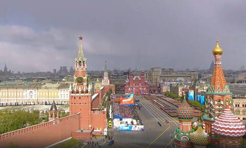 Μόσχα: Η μεγαλειώδης στρατιωτική παρέλαση στην Κόκκινη Πλατεία για την «Ημέρα της Νίκης»