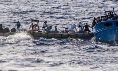 Ιταλία: Η Μελόνι απαγορεύει σε ΜΚΟ να κάνουν επιχειρήσεις διάσωσης στη Σικελία