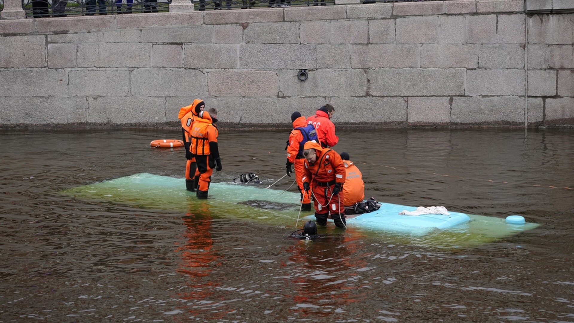 Ρωσία: Επτά νεκροί από την πτώση λεωφορείου σε ποταμό της Αγίας Πετρούπολης
