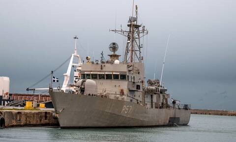 Αλεξανδρούπολη: Στο λιμάνι η κανονιοφόρος «ΚΑΣΟΣ» του Πολεμικού Ναυτικού ενόψει των Ελευθερίων