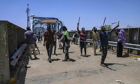 Χάος στο Σουδάν: Νέες πολύνεκρες μάχες στο Νταρφούρ