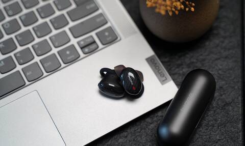 Ακουστικά Bluetooth: Μπορεί να τα χακάρει μέχρι και ένας γείτονας - Οι κίνδυνοι των νέων συσκευών