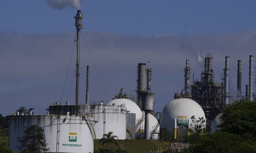 Ανακατατάξεις στον κολοσσό της Petrobras