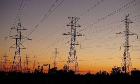 Ηλεκτρικό ρεύμα: Τέλος το νυχτερινό τιμολόγιο, έρχεται το «μεσημβρινό» - Το σχέδιο του ΥΠΕΝ