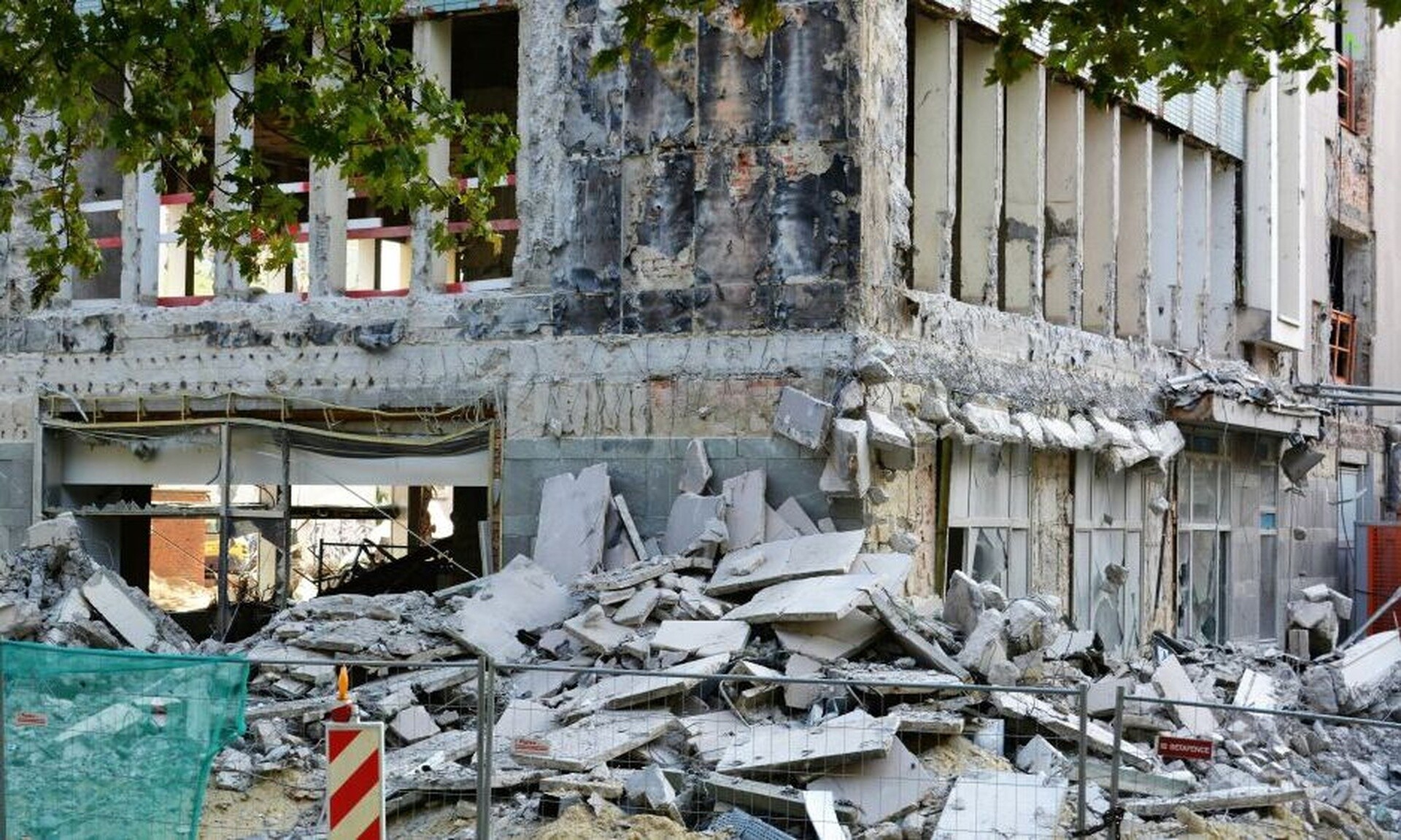 Προάγγελος μεγάλου σεισμού - «Οι υπόκωφοι ήχοι που φέρνουν Ρίχτερ δυστυχώς ακούστηκαν»