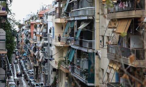Ακίνητα: Απαιτείται το εισόδημα 12 ετών για την αγορά διαμερίσματος 60 τ.μ. στην Αθήνα