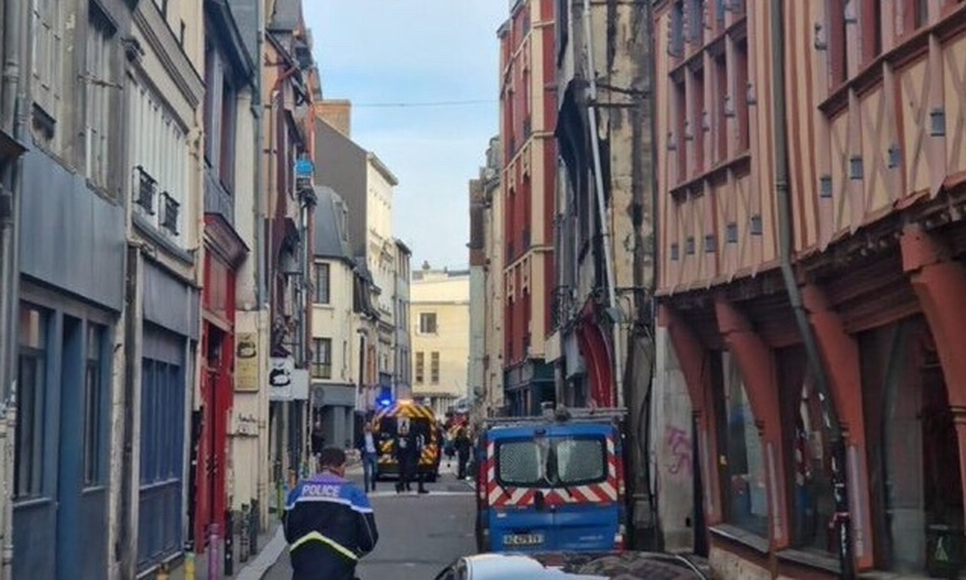 Γαλλία: Άνδρας απειλούσε να βάλει φωτιά σε συναγωγή – Έπεσε νεκρός από τα πυρά αστυνομικών