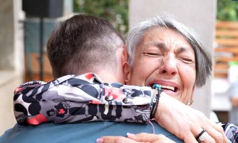 Συγκινητικές στιγμές στη Χίο: Γνώρισε εκείνον που της χάρισε τη ζωή ως δότης μυελού των οστών